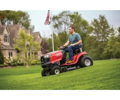 Troy Bilt Riding Lawn Mower / 42" Cut / Auto Drive